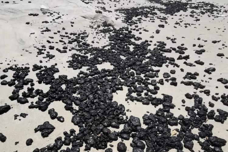 Derramamento de óleo em Salvador